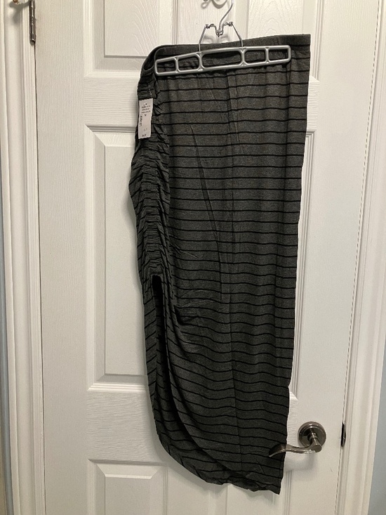 Ricki's Maxi Skirt- New! - Picture 1 of 7